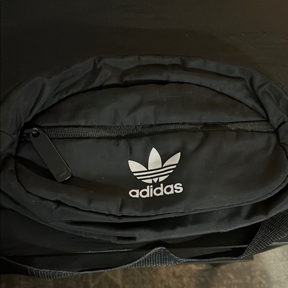 Adidas belt bag / fanny pack